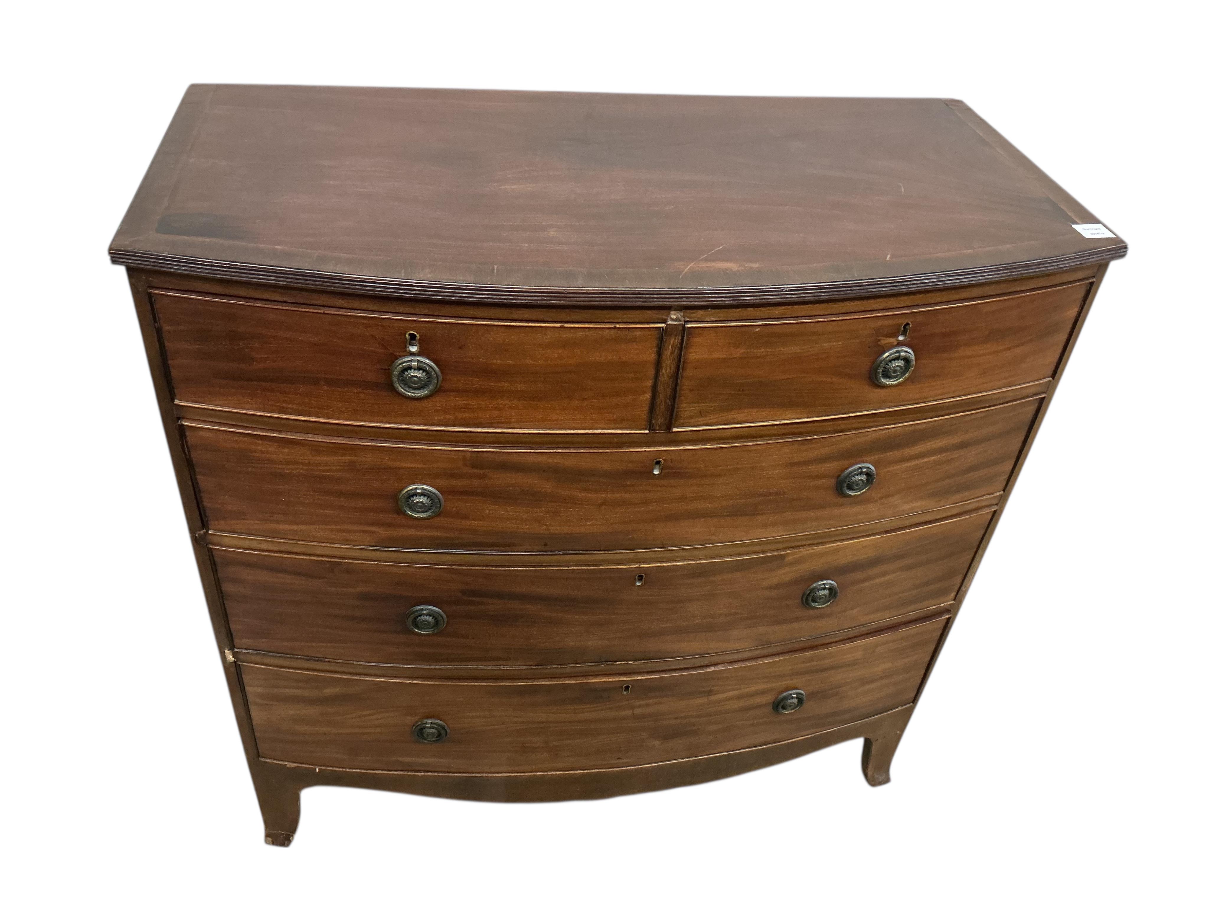 A Regency mahogany bowfront chest of drawers, width 106cm, depth 52cm, height 105cm